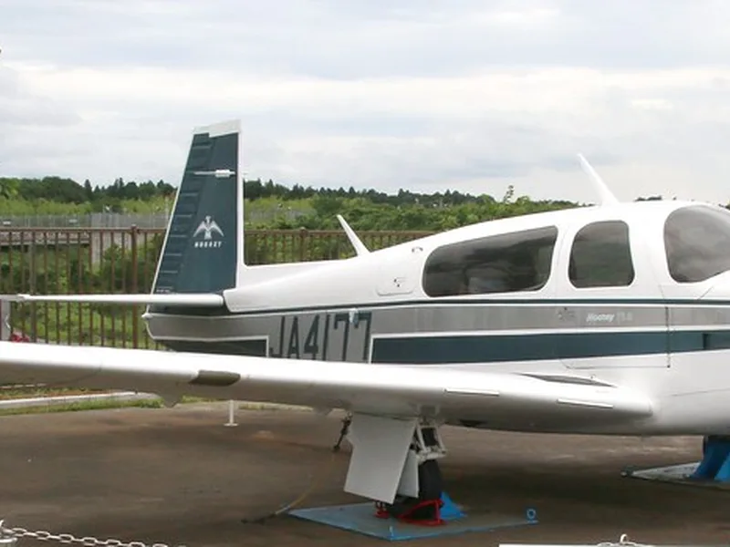 Mooney M20